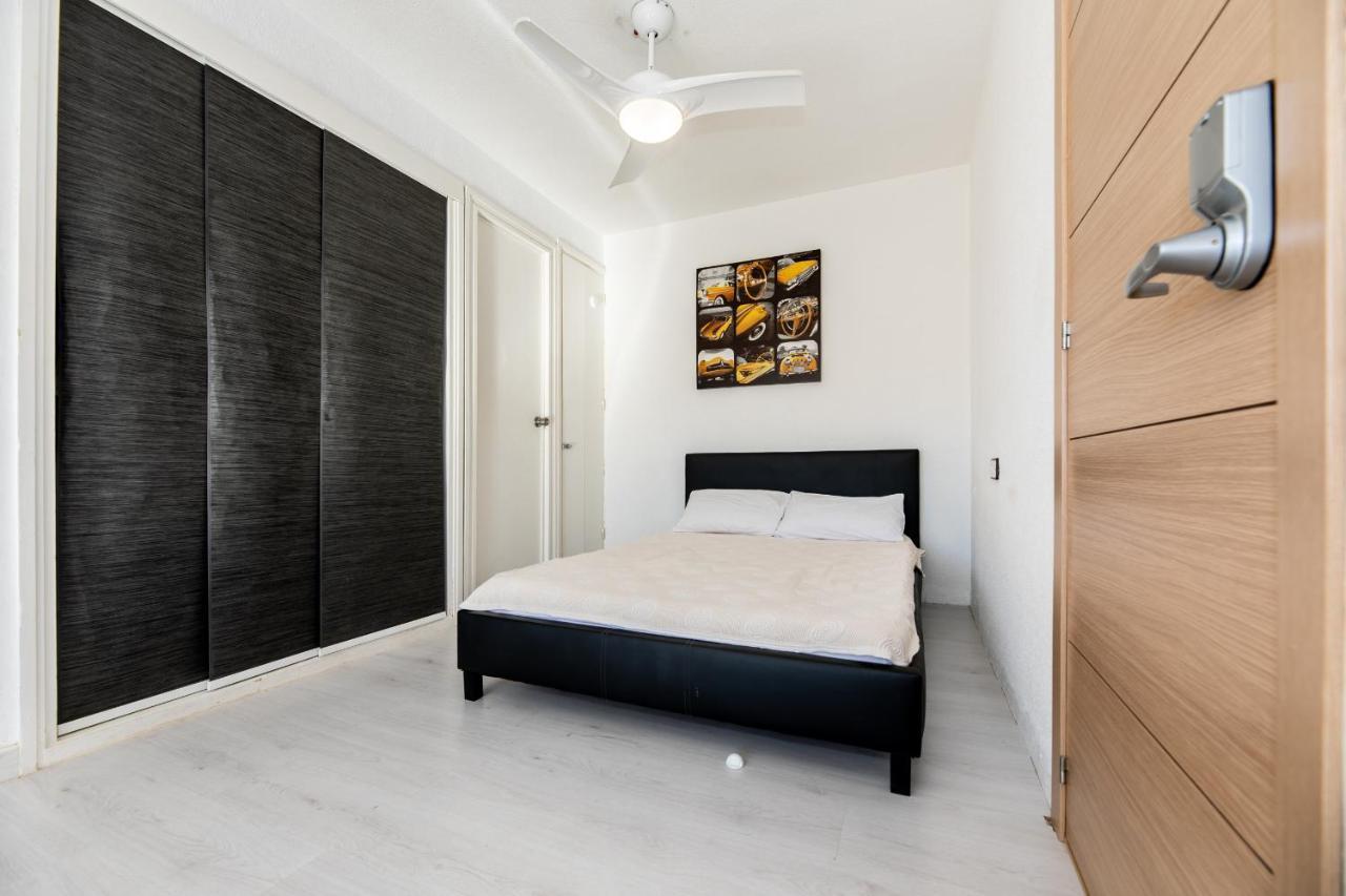 라망가델마르메노 Bright Studio With The Seaview And Swimming Pool 아파트 외부 사진